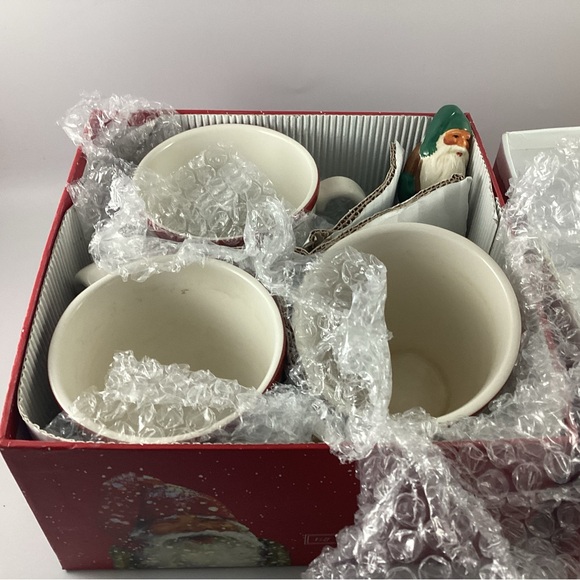 William Sonoma Nordic Elf Pre-Owned 3 Piece Mug Set And Santa Spreader - Picture 2 of 13